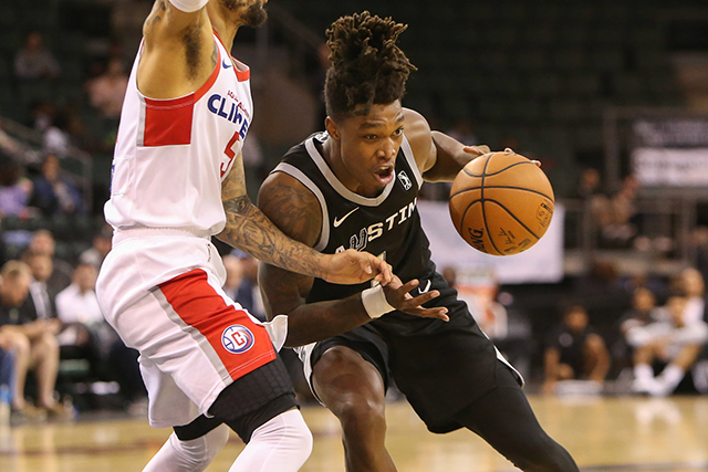 包含刚刚！风云突变圣安东尼奥马刺今夜迎来里程碑上海申花今晨伤情更新，赛后纽卡斯尔调整名单以备NBA季后赛的词条